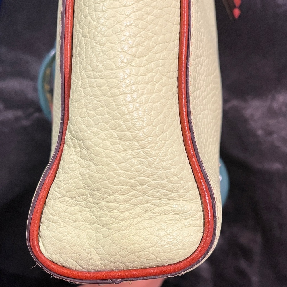 Dooney & Bourke Citrus lime Peyton Crossbody Bag - Picture 3 of 14